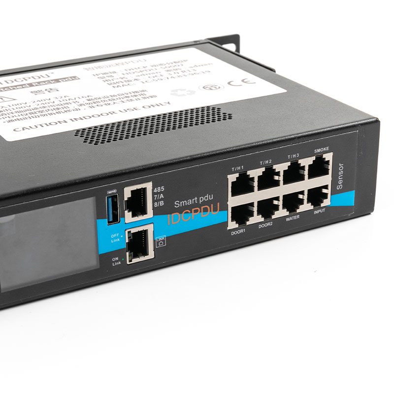 Horizontaler TCP/IP-Sensorschalter mit 8 Ausgängen, eco Smart Rack PDU, 1 HE